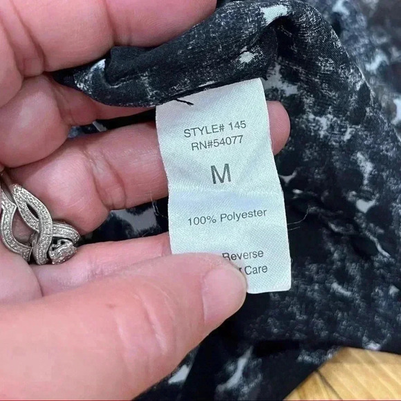 cAbi High/low sheer, long length black/ white blouse button down ❤️ - Picture 8 of 9